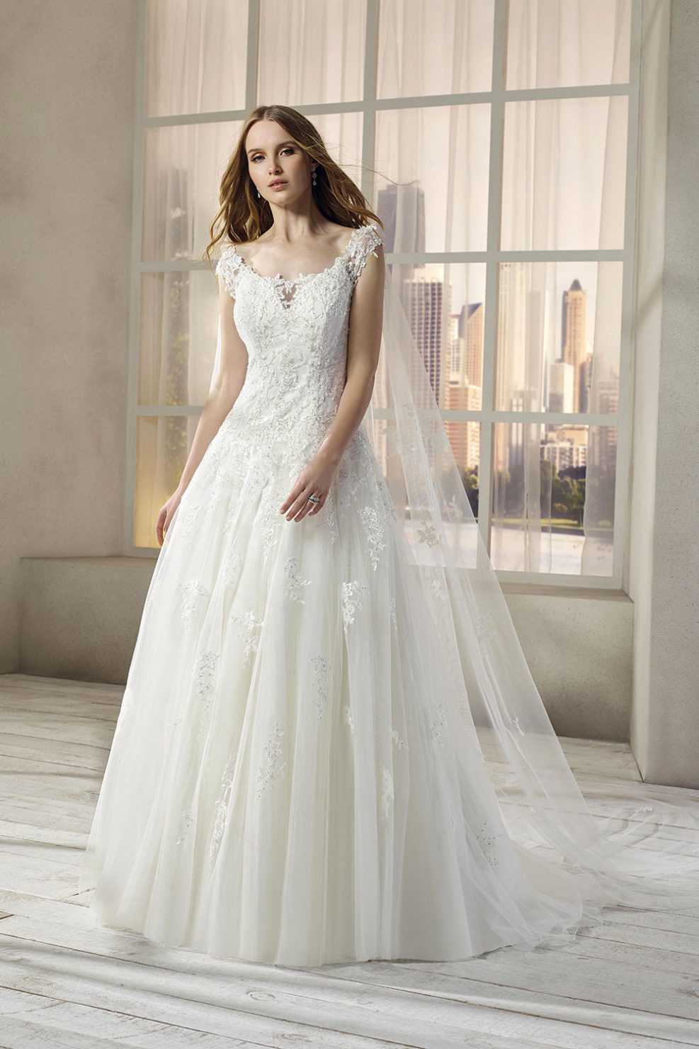 Glamour Brautkleid 13